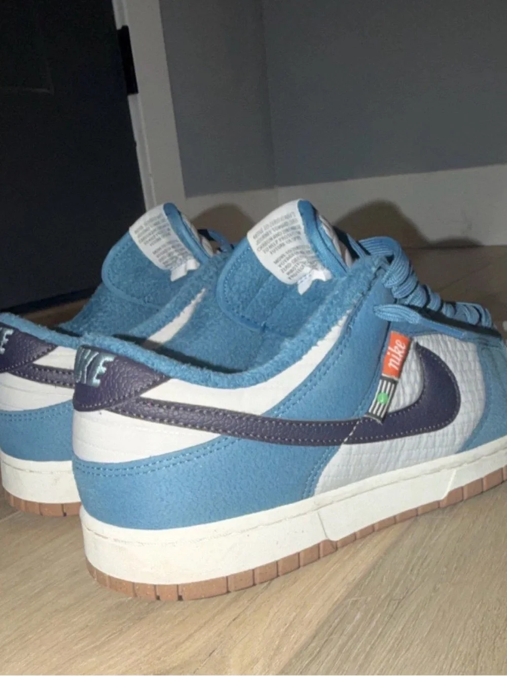 Nike dunk toasty rift Light Blue, White & Navy Low-Top Sneakers